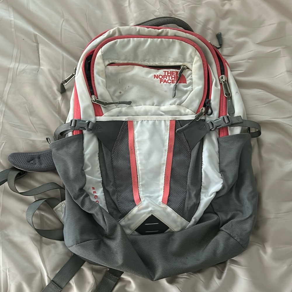 north face recon backpack